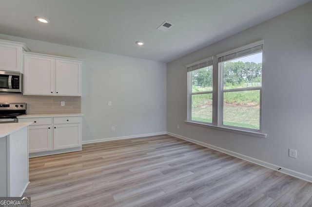 225 St Annes Place, Covington, GA 30016