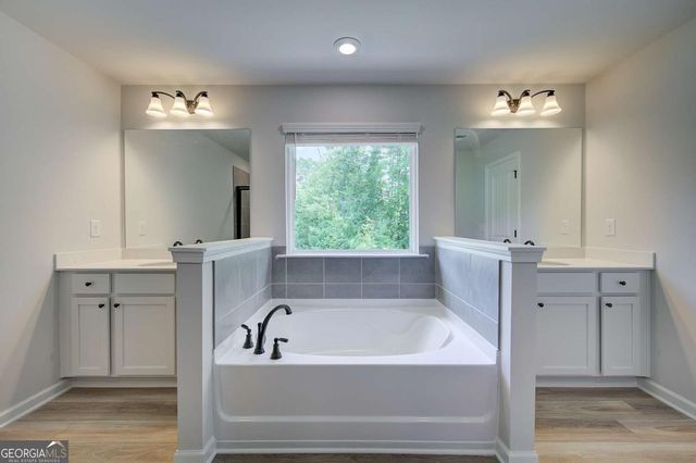 225 St Annes Place, Covington, GA 30016