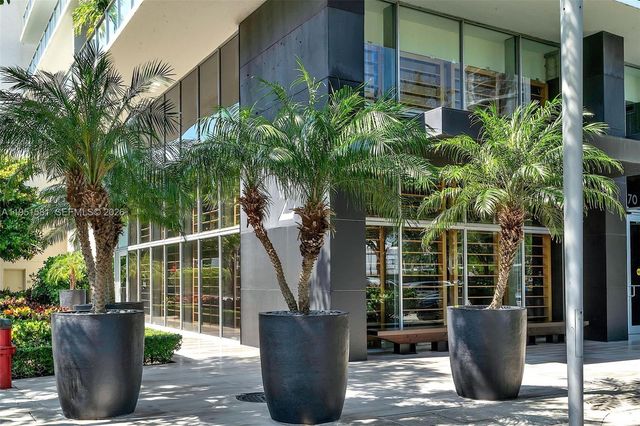 3470 E Coast Ave H1614, Miami, FL 33137