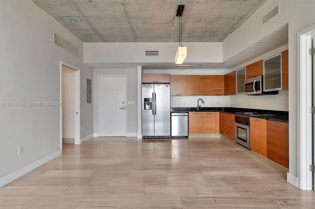 3470 E Coast Ave H1614, Miami, FL 33137