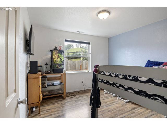 144 BUNTING Ct, Roseburg, OR 97471