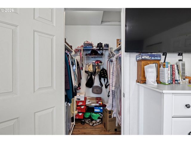 144 BUNTING Ct, Roseburg, OR 97471