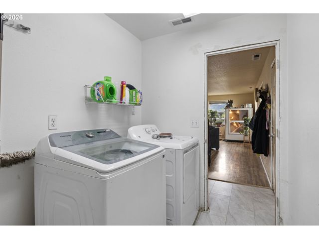 144 BUNTING Ct, Roseburg, OR 97471