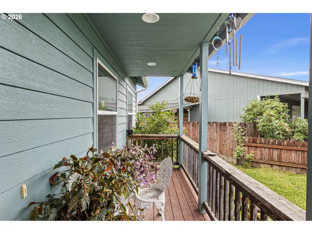 144 BUNTING Ct, Roseburg, OR 97471