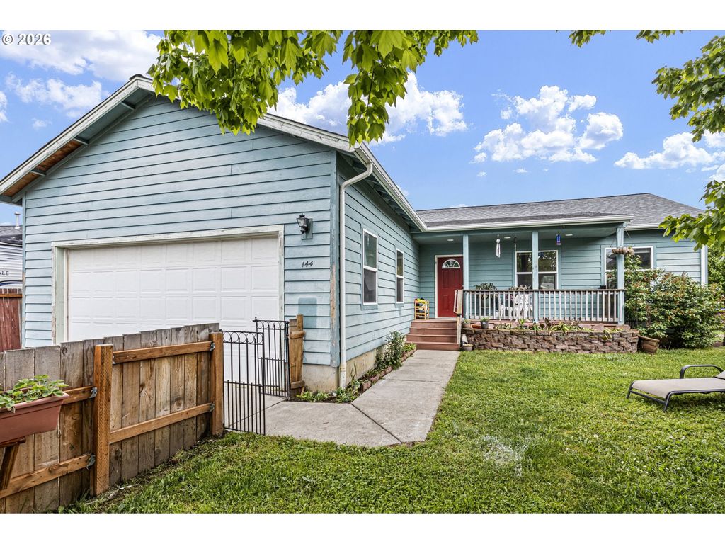 144 BUNTING Ct, Roseburg, OR 97471