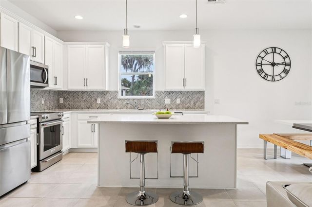 2700 CREEKMORE COURT, Kissimmee, FL 34746