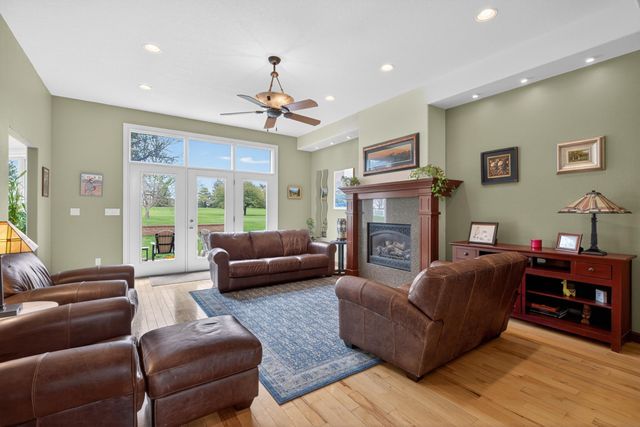 5025 South Fork Lane, Waterloo, IA 50701