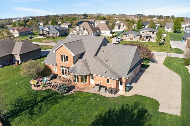 5025 South Fork Lane, Waterloo, IA 50701