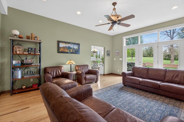 5025 South Fork Lane, Waterloo, IA 50701