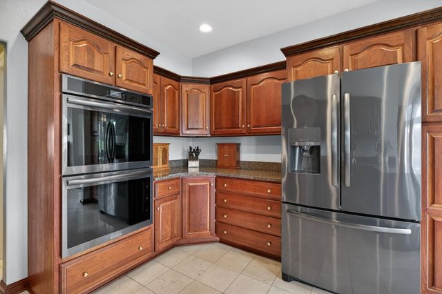 5025 South Fork Lane, Waterloo, IA 50701