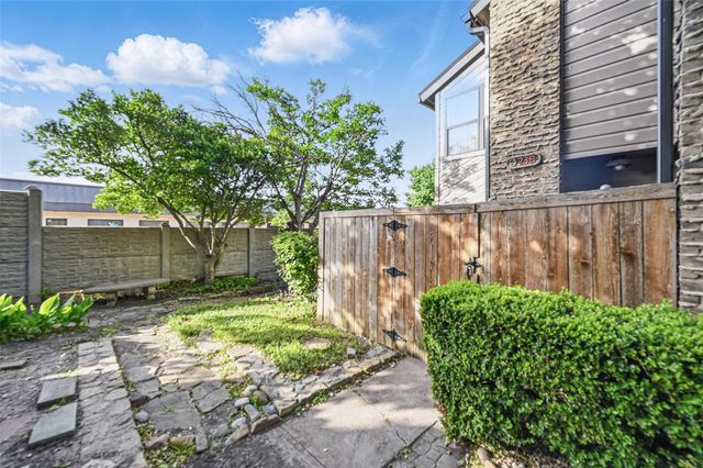 333 Melrose Drive 23B, Richardson, TX 75080