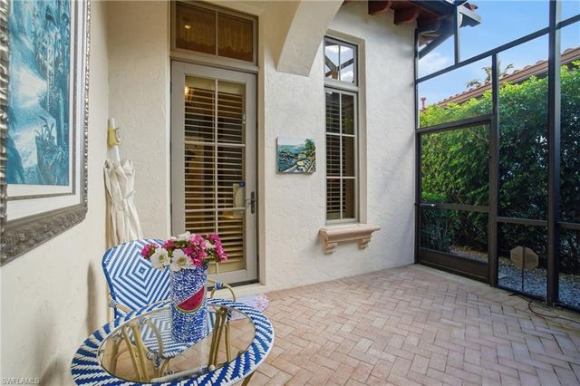 1327 Noble Heron WAY, Naples, FL 34105