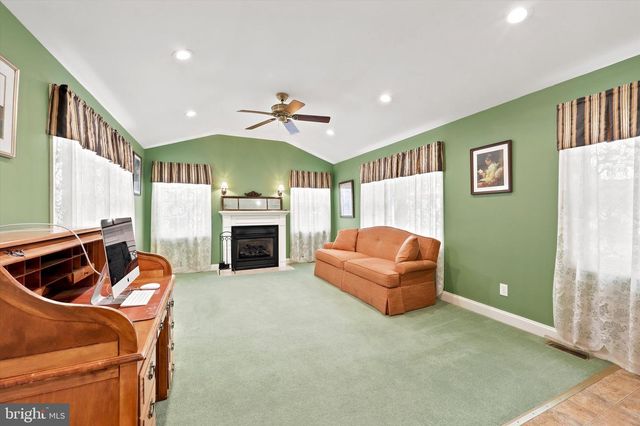 103 WELLINGTON RD, Aston, PA 19014
