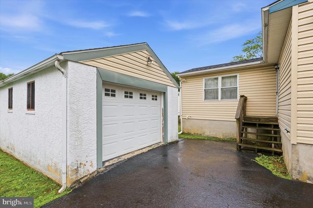 103 WELLINGTON RD, Aston, PA 19014