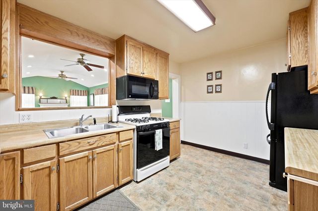 103 WELLINGTON RD, Aston, PA 19014