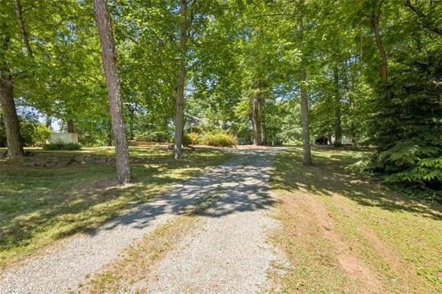 329 Gilbert Road, Jefferson, GA 30549