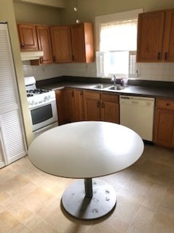 427 MARENGO Avenue, Forest Park, IL 60130