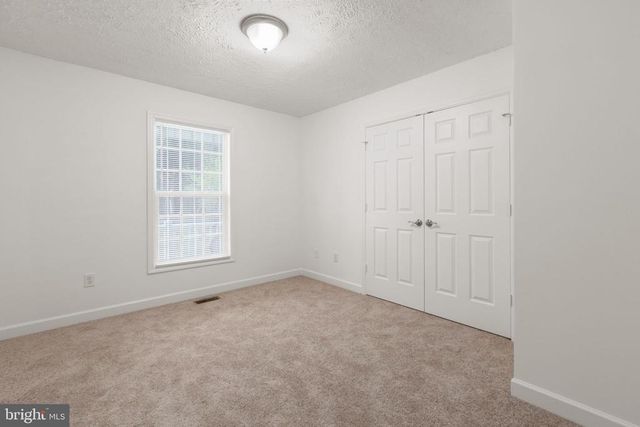 8401 SEAYS RD, Spotsylvania, VA 22551