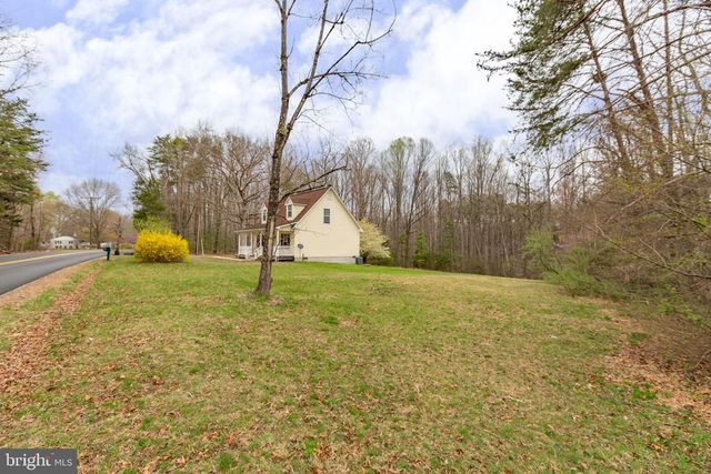 8401 SEAYS RD, Spotsylvania, VA 22551