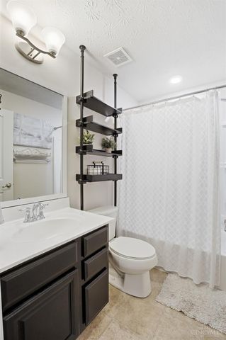 3280 Blue Springs Drive, Monroe, OH 45050