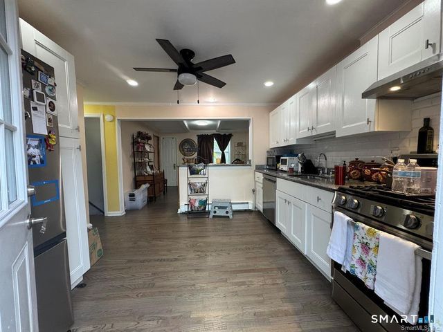 165 Greenfield Drive, Bridgeport, CT 06608