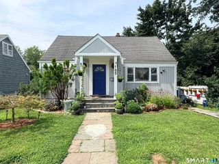 165 Greenfield Drive, Bridgeport, CT 06608