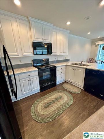 203 independence, Upper Mt Bethel Twp, PA 18343