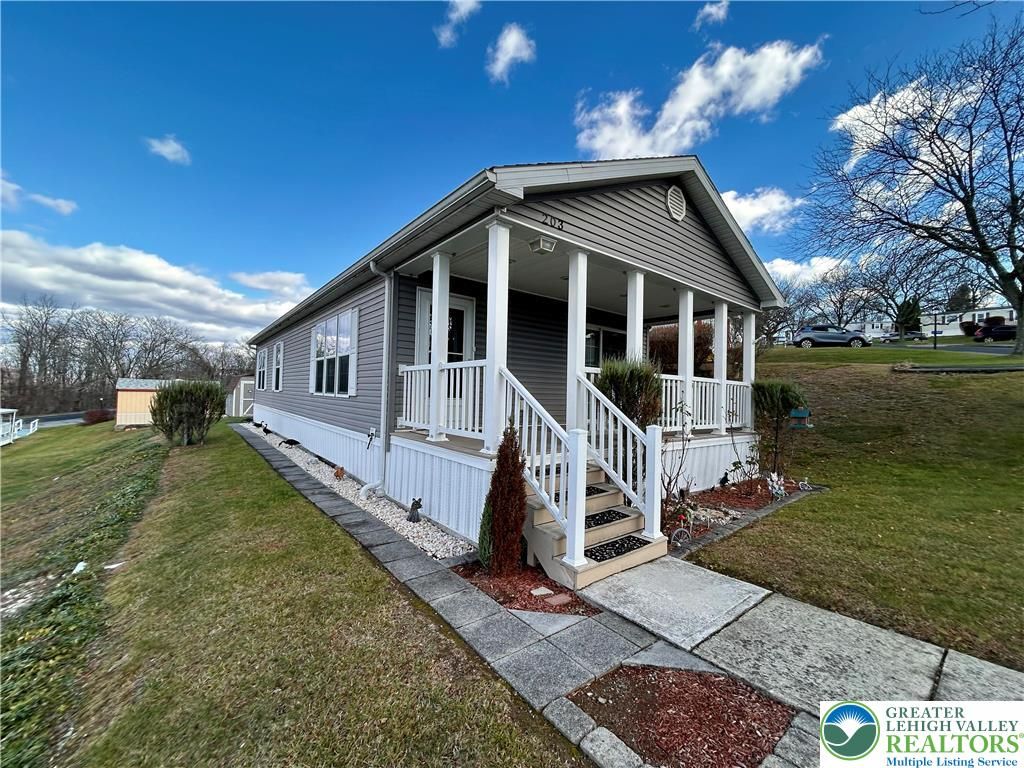 203 independence, Upper Mt Bethel Twp, PA 18343