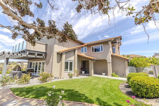2304 Back Nine Street, Oceanside, CA 92056