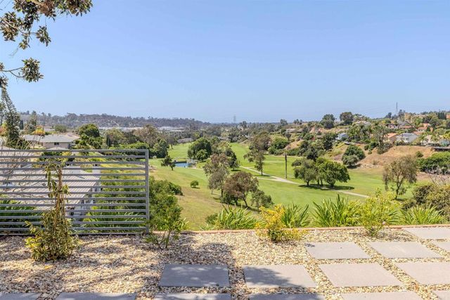 2304 Back Nine Street, Oceanside, CA 92056