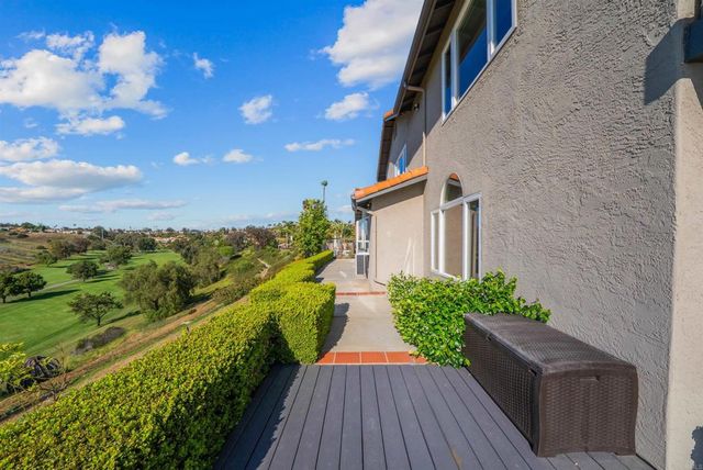 2304 Back Nine Street, Oceanside, CA 92056