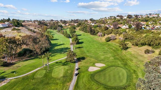 2304 Back Nine Street, Oceanside, CA 92056