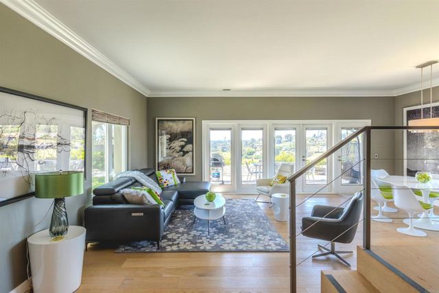 2304 Back Nine Street, Oceanside, CA 92056