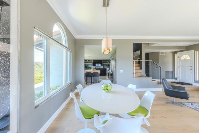 2304 Back Nine Street, Oceanside, CA 92056