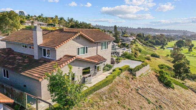 2304 Back Nine Street, Oceanside, CA 92056