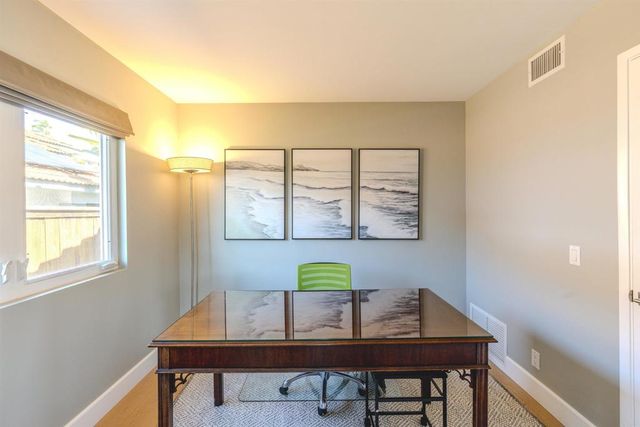 2304 Back Nine Street, Oceanside, CA 92056