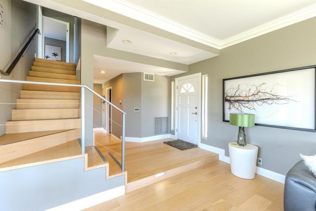 2304 Back Nine Street, Oceanside, CA 92056