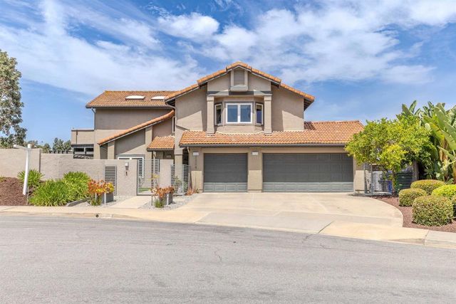 2304 Back Nine Street, Oceanside, CA 92056