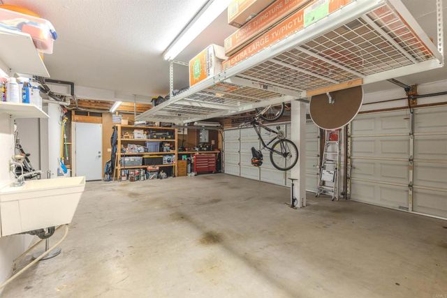 2304 Back Nine Street, Oceanside, CA 92056