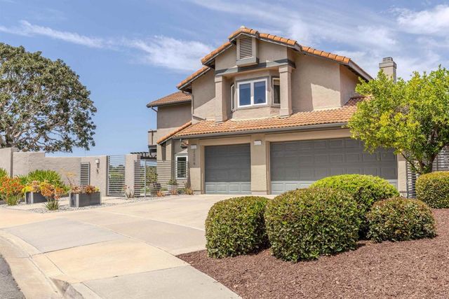 2304 Back Nine Street, Oceanside, CA 92056