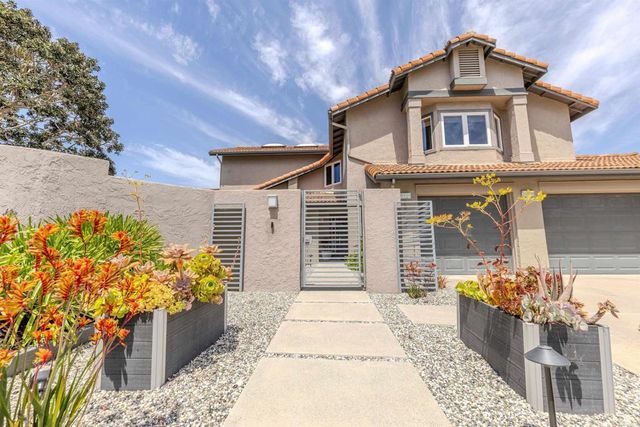 2304 Back Nine Street, Oceanside, CA 92056