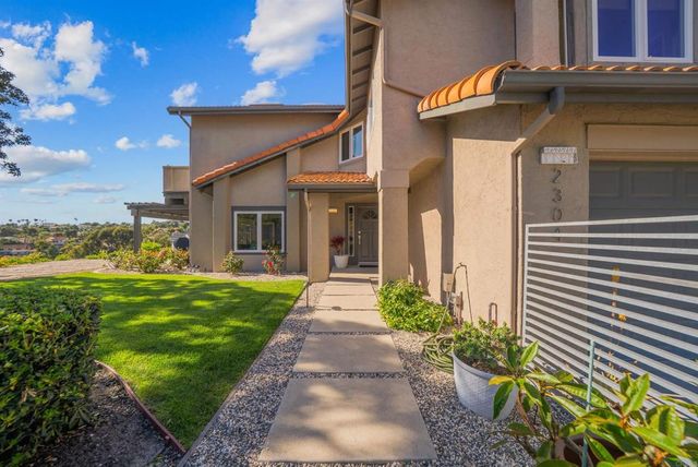2304 Back Nine Street, Oceanside, CA 92056