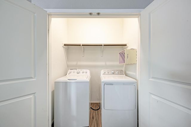 129 Vulcan DR, Jarrell, TX 76537