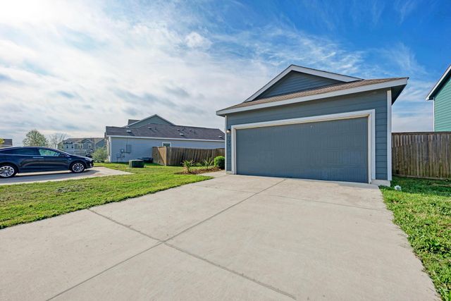 129 Vulcan DR, Jarrell, TX 76537