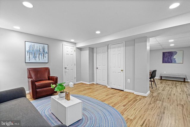 7438 BALTIMORE AVE, Takoma Park, MD 20912