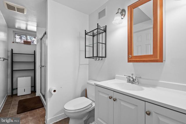 7438 BALTIMORE AVE, Takoma Park, MD 20912