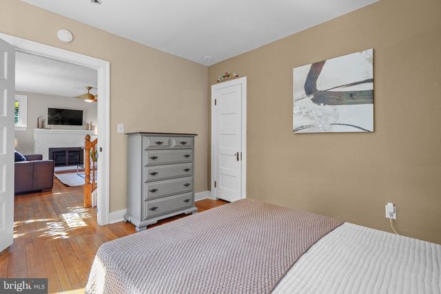 7438 BALTIMORE AVE, Takoma Park, MD 20912