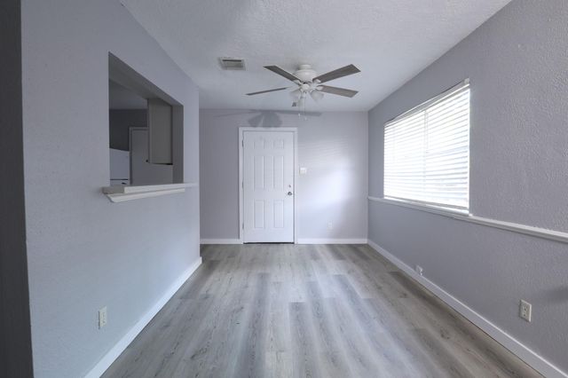 4624 W Orange Street, Pearland, TX 77581