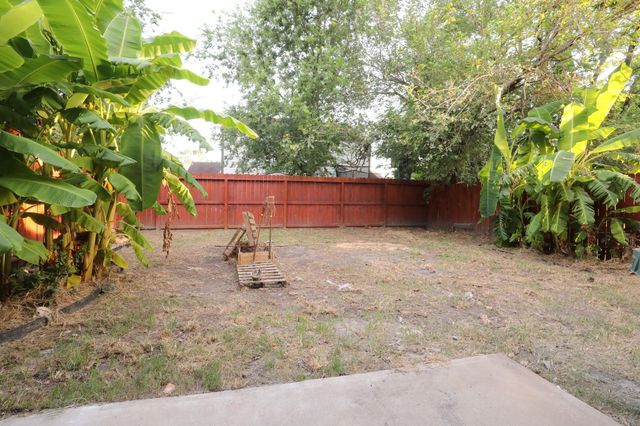 4624 W Orange Street, Pearland, TX 77581