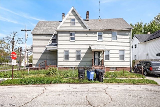 2763 W 32nd Street, Cleveland, OH 44113